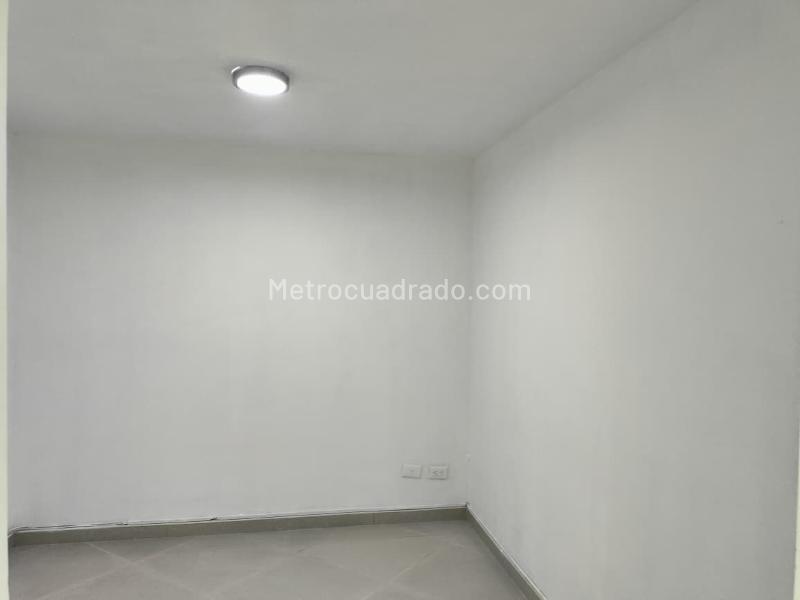 Apartamento de 4 Alcobas en El Poblado (Conjunto Cerrado) - 9