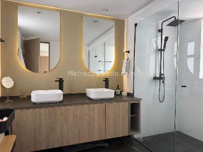 Apartamento de 3 alcobas en venta en El Poblado, Medellín, 180 m² · foto 17 de 18