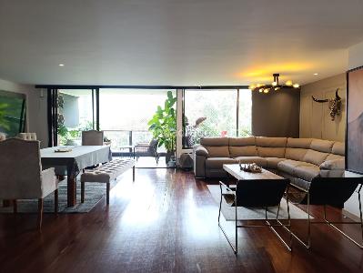 Apartamento de 3 alcobas en venta en El Poblado, Medellín, 180 m² · foto 1 de 18