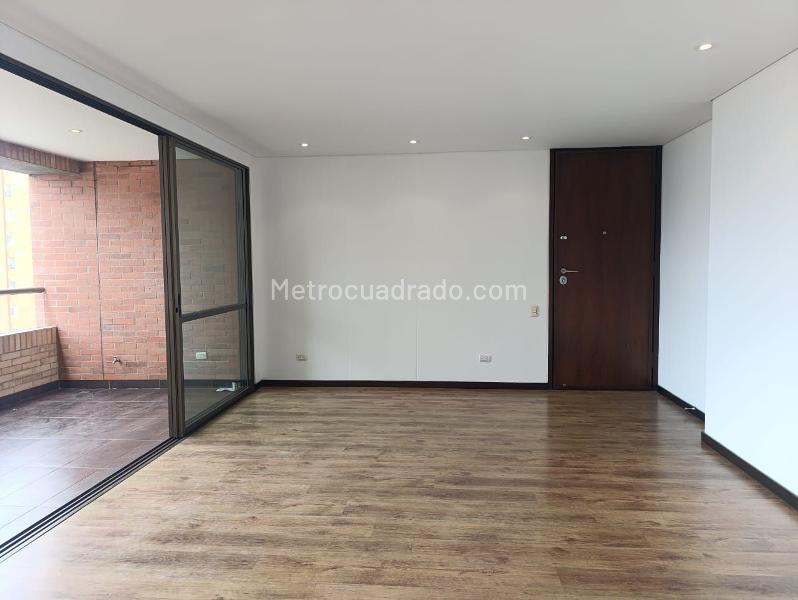 Apartamento de 2 Alcobas con Terraza en El Poblado - 2