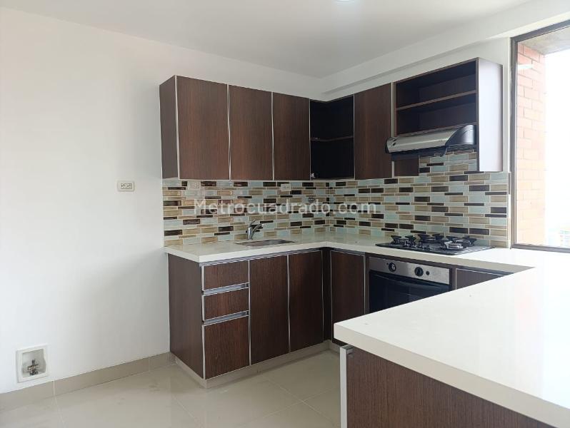 Apartamento de 2 Alcobas con Terraza en El Poblado - 7