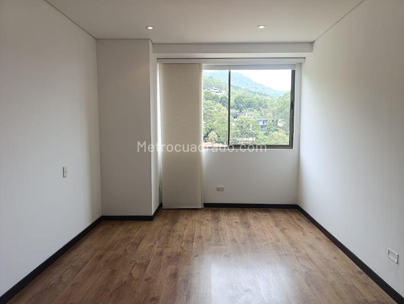 Apartamento de 2 Alcobas con Terraza en El Poblado - 8