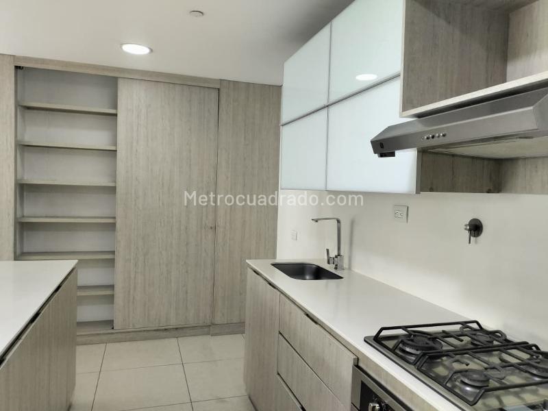 Apartamento en Arriendo, EL POBLADO, Medellín - Widok 6