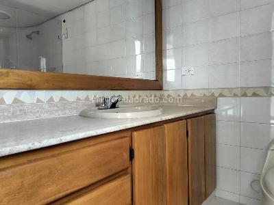Apartamento de 3 alcobas en venta en El Poblado, Medellín, 200 m² · foto 16 de 18