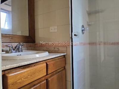Apartamento de 3 alcobas en venta en El Poblado, Medellín, 200 m² · foto 17 de 18