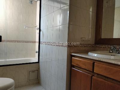Apartamento de 3 alcobas en venta en El Poblado, Medellín, 200 m² · foto 18 de 18
