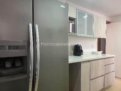 Apartamento de 3 alcobas en venta en El Poblado, Medellín, 120 m² · foto 6 de 16