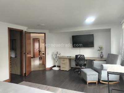Apartamento de 3 alcobas en venta en El Poblado, Medellín, 240 m² · foto 12 de 18