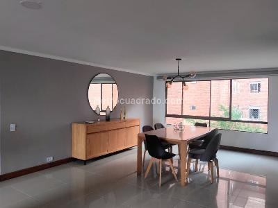 Apartamento de 3 alcobas en venta en El Poblado, Medellín, 240 m² · foto 3 de 18