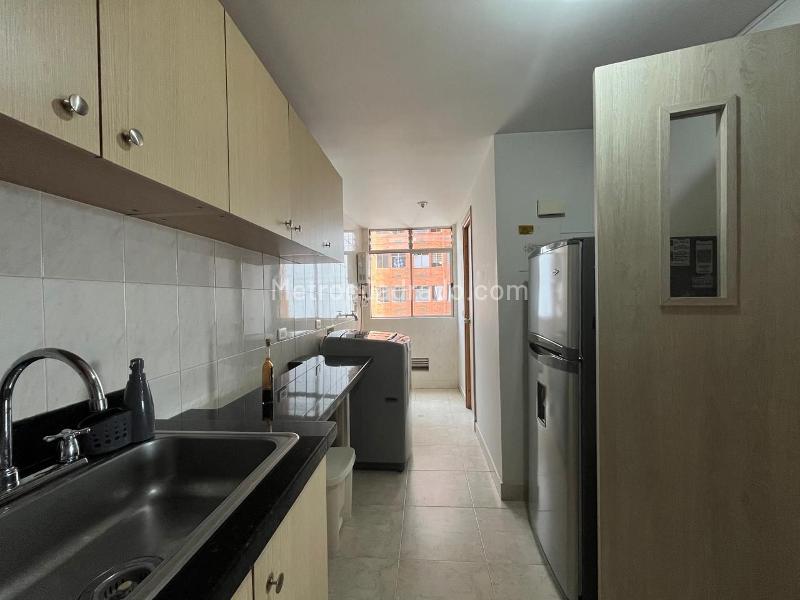 Apartamento amoblado de 3 alcobas en Las Lomas No. 1 - 7