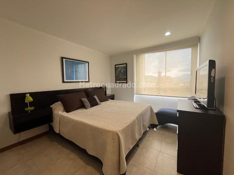 Apartamento amoblado de 3 alcobas en Las Lomas No. 1 - 9