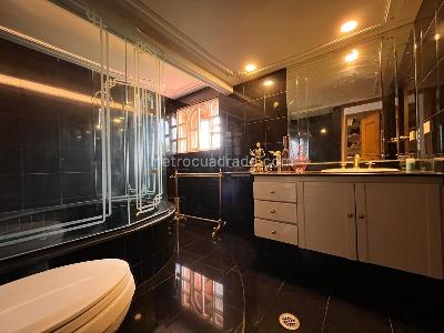 Casa de 4 alcobas en venta en El Poblado, Medellín, 345 m² · foto 17 de 18