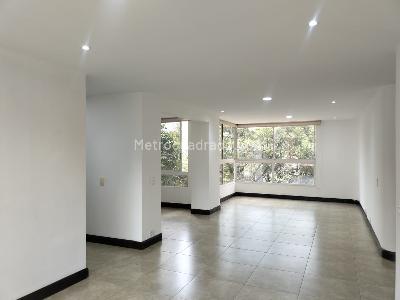Apartamento en venta en Envigado, Envigado · foto 2 de 14