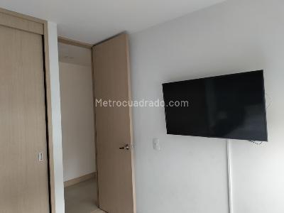 Apartamento de 3 alcobas en arriendo en El Poblado, Medellín, 98 m² · foto 13 de 19