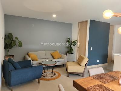 Apartamento de 3 alcobas en arriendo en El Poblado, Medellín, 98 m² · foto 2 de 19