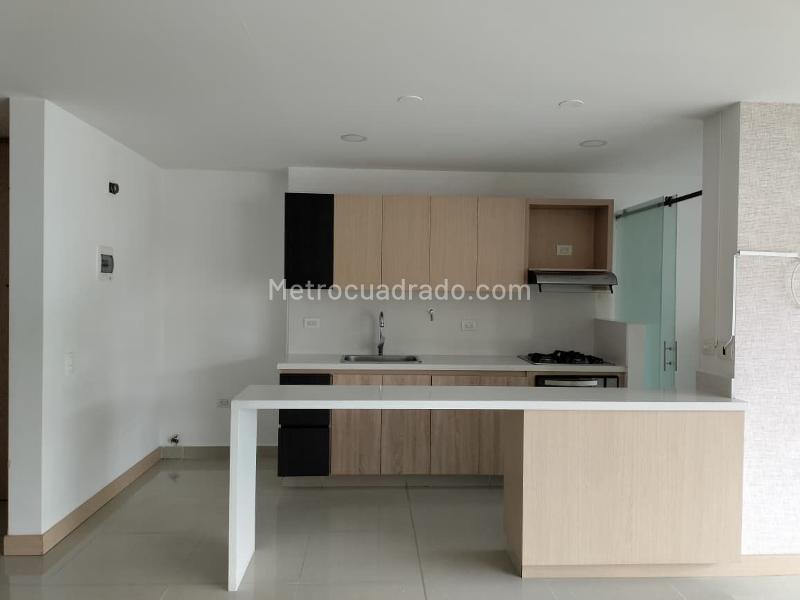 Piso – Medellín - Más