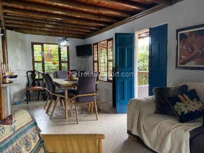 Casa de 4 alcobas en venta en Sabaneta, Sabaneta, 320 m² · foto 2 de 20