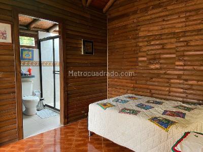 Casa de 4 alcobas en venta en Sabaneta, Sabaneta, 320 m² · foto 15 de 20
