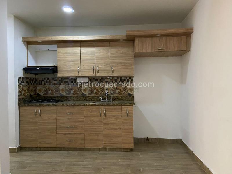Apartamento en Arriendo, Prados de Sabaneta, Sabaneta - 3