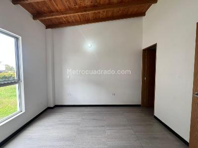 Casa en arriendo en Rionegro, Rionegro · foto 8 de 13
