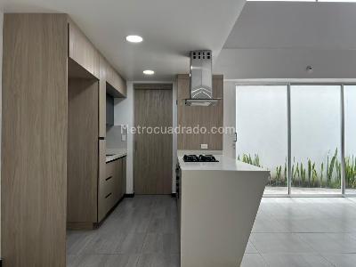 Casa de 3 alcobas en venta en Rionegro, Rionegro, 500 m² · foto 4 de 13
