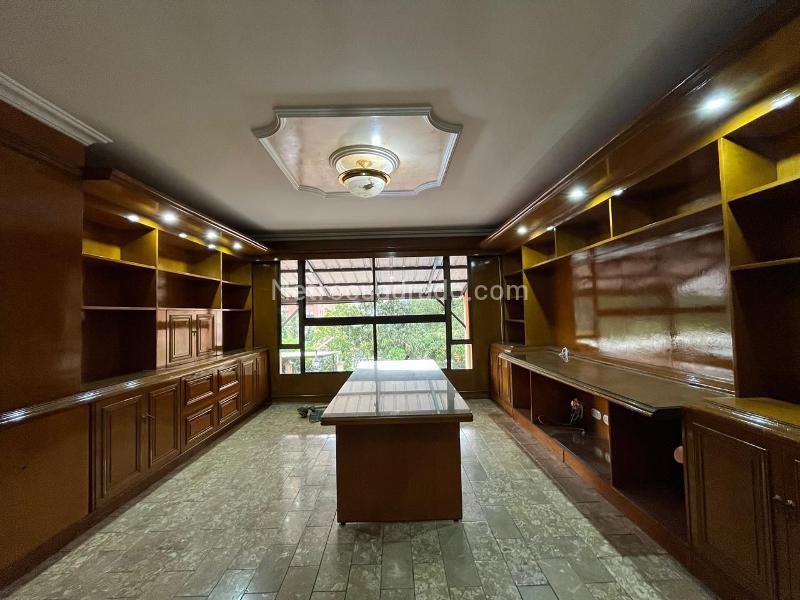 Casa Independiente de 5 Alcobas con Piscina en El Poblado - 7