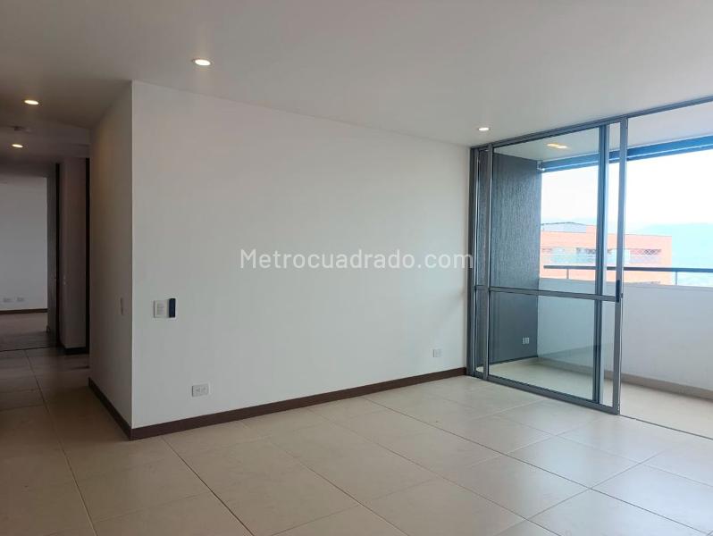Modern 3BR Apartment in El Poblado - 4
