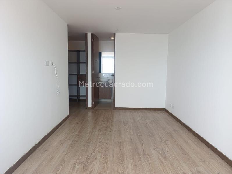 Modern 3BR Apartment in El Poblado - 9