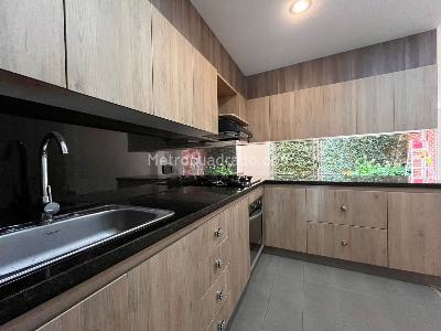 Casa de 3 alcobas en venta en Envigado, Envigado, 150 m² · foto 7 de 17