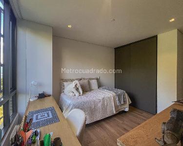 Apartamento de 2 alcobas en venta en Altos Del Poblado, Medellín, 117 m² · foto 8 de 13
