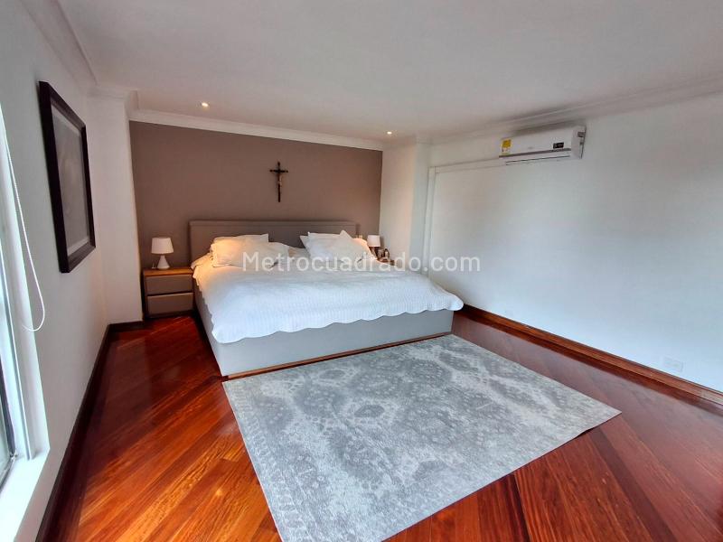 Apartamento Amoblado de 3 Alcobas en El Poblado Central - 9