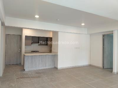 Apartamento en venta en El Poblado, Medellín · foto 3 de 18