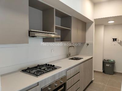Apartamento en venta en El Poblado, Medellín · foto 7 de 18