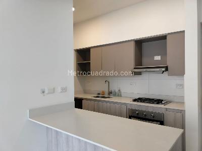 Apartamento de 2 alcobas en arriendo en Villa Carlota, Medellín, 87 m² · foto 5 de 15