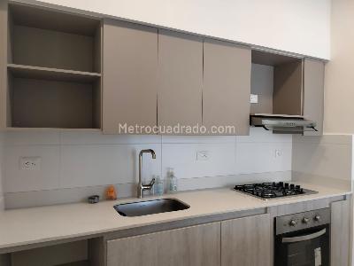 Apartamento de 2 alcobas en arriendo en Villa Carlota, Medellín, 87 m² · foto 6 de 15