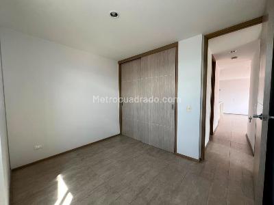 Apartamento de 2 alcobas en arriendo en Envigado, Envigado, 78 m² · foto 11 de 14