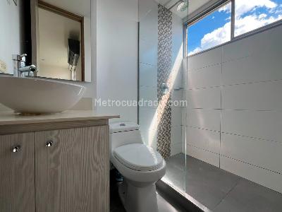 Apartamento de 2 alcobas en arriendo en Envigado, Envigado, 78 m² · foto 13 de 14