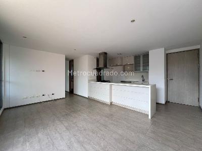 Apartamento de 2 alcobas en arriendo en Envigado, Envigado, 78 m² · foto 4 de 14