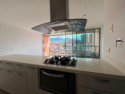 Apartamento de 2 alcobas en arriendo en Envigado, Envigado, 78 m² · foto 5 de 14