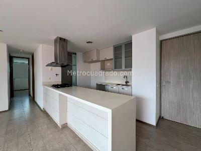 Apartamento de 2 alcobas en arriendo en Envigado, Envigado, 78 m² · foto 6 de 14