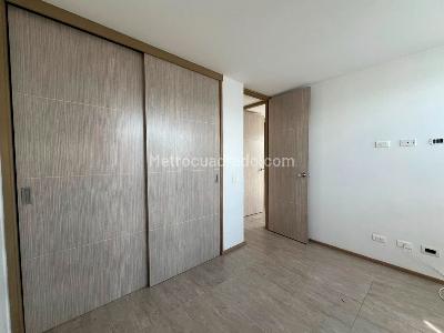 Apartamento de 2 alcobas en arriendo en Envigado, Envigado, 78 m² · foto 9 de 14