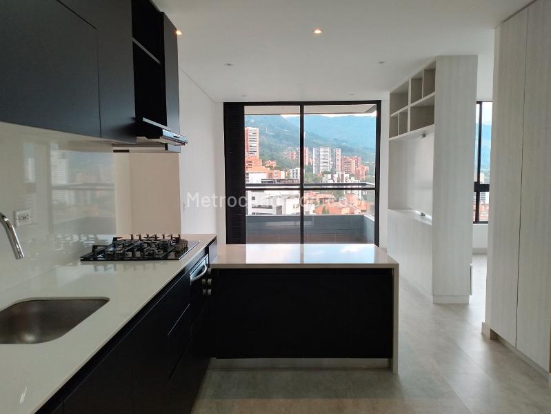 Stylish 1BR Studio in Prime El Poblado Location - 7