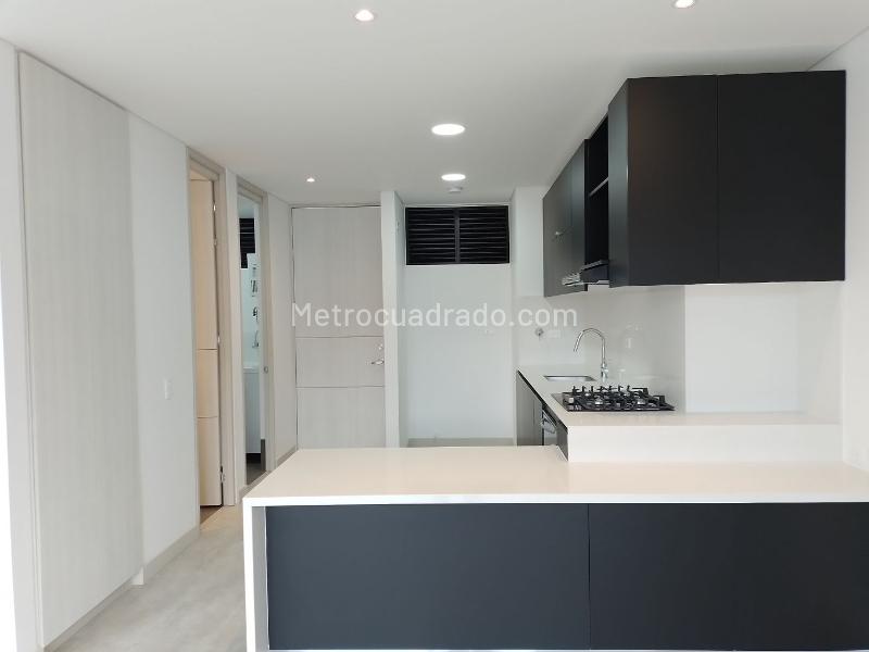 Stylish 1BR Studio in Prime El Poblado Location - 9