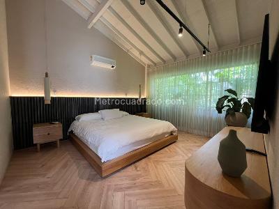 Casa de 3 alcobas en arriendo en El Poblado, Medellín, 330 m² · foto 15 de 20