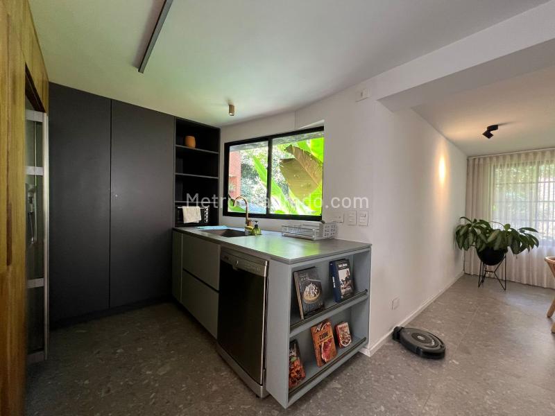 Casa Amoblada de 3 Alcobas con Piscina en El Poblado - 5