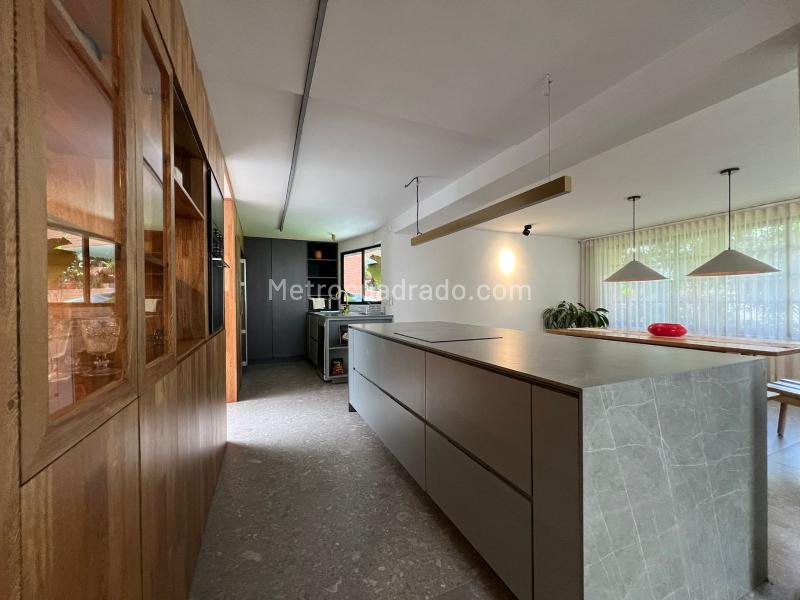 Casa Amoblada de 3 Alcobas con Piscina en El Poblado - 6