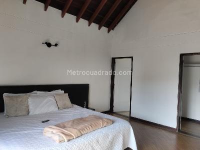 Casa de 5 alcobas en venta en El Poblado, Medellín, 496 m² · foto 11 de 19