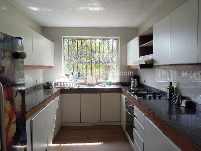 Casa de 5 alcobas en venta en El Poblado, Medellín, 496 m² · foto 5 de 19