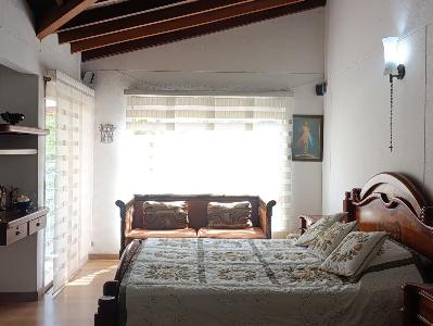 Casa de 3 alcobas en venta en El Poblado, Medellín, 188 m² · foto 10 de 16