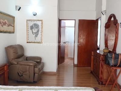 Casa de 3 alcobas en venta en El Poblado, Medellín, 188 m² · foto 11 de 16